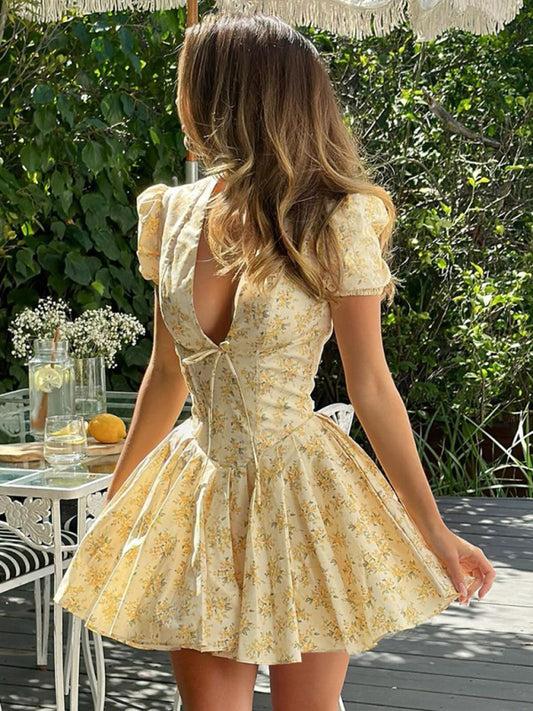 Sexy Deep V Slim Waist Short Sleeve Medium Pleated Floral Dress
